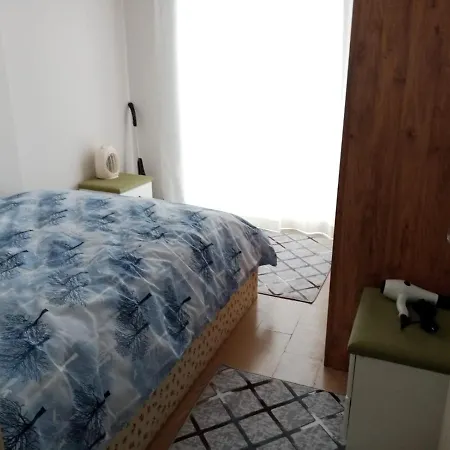 Apartment Family Apatment Cheap Vacation House - Be My Guest