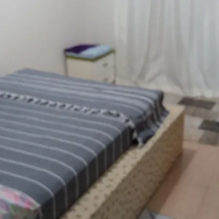 Apartment Family Apatment Cheap Vacation House - Be My Guest