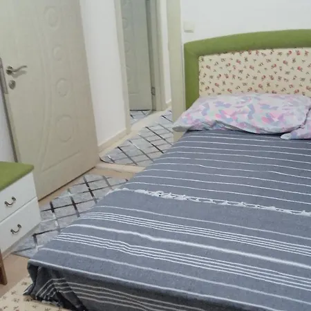 Family Apatment Cheap Vacation House - Be My Guest Apartament *