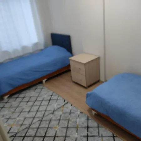 Family Apatment Cheap Vacation House - Be My Guest