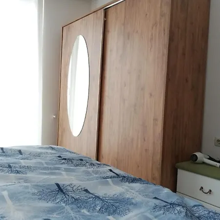 Family Apatment Cheap Vacation House - Be My Guest *